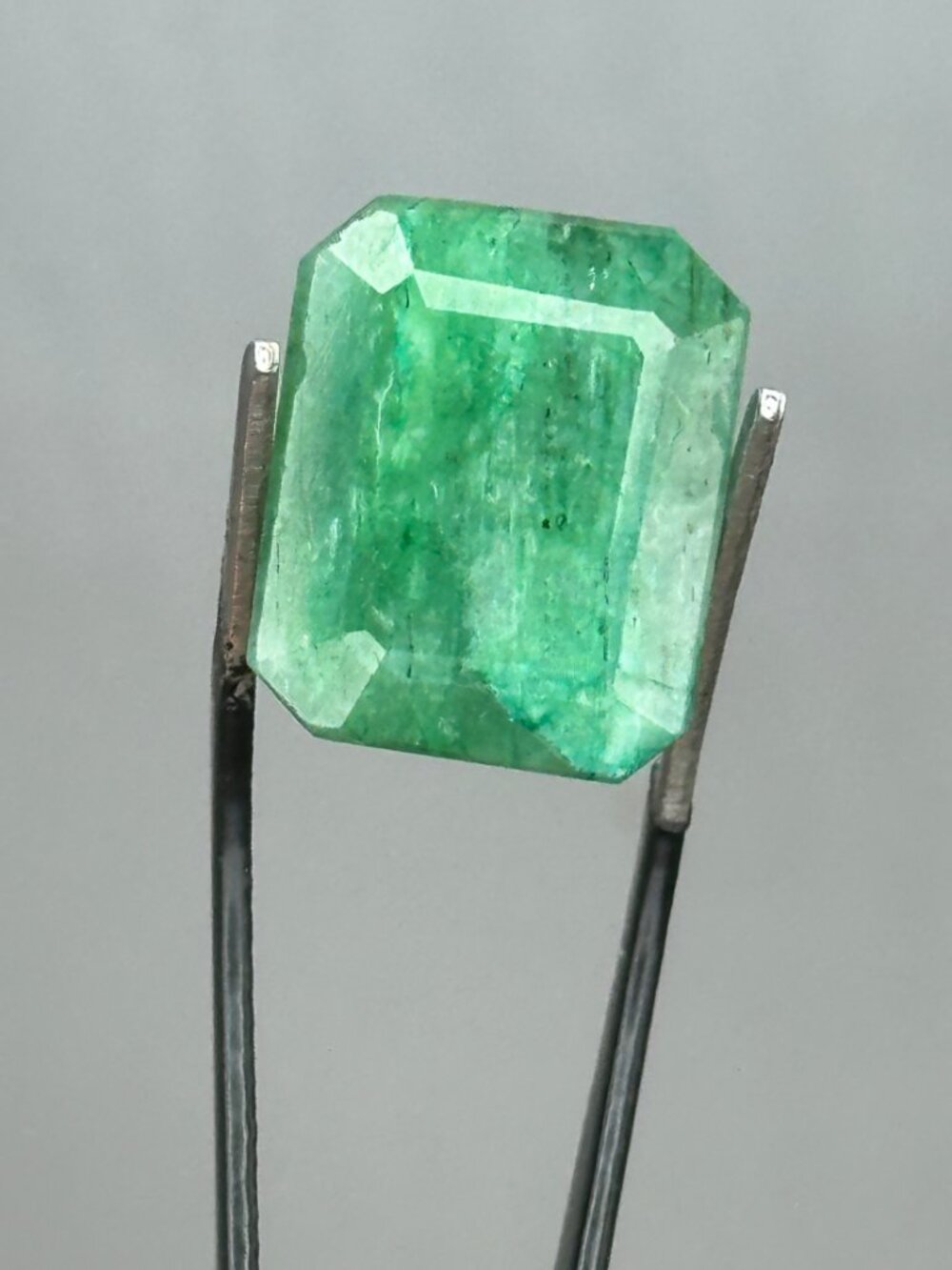 8 Carat Natural Emerald CUT Emerald